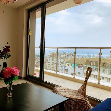Sea View Stylish - Top Center