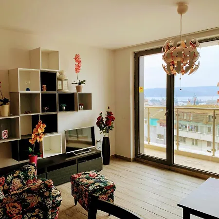 Daire Sea View Stylish - Top Center *