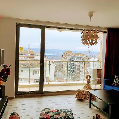 Sea View Stylish - Top Center *